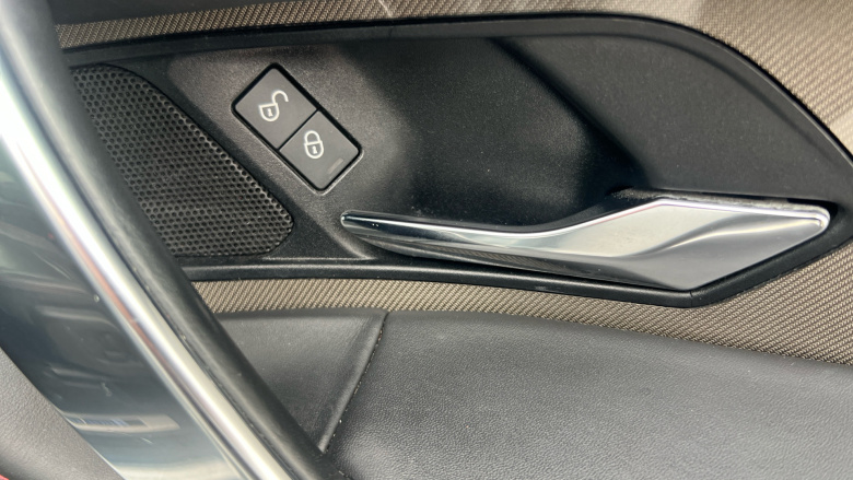 Land Rover Discovery Sport 2.0 P250 R-Dynamic HSE 5dr Auto Petrol Station Wagon